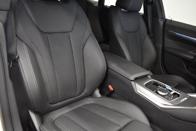 Used 2024 BMW i4 xDrive40i w/ M Sport Package AWD/4WD image 6