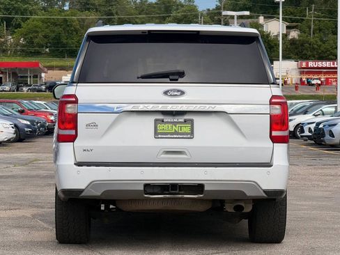 Used 2019 Ford Expedition XLT w/ Equipment Group 202A AWD/4WD image 4
