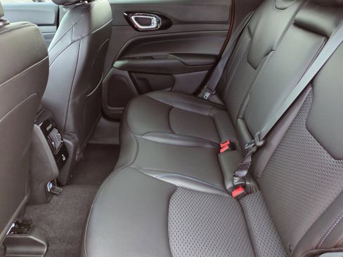 New 2026 Jeep Compass Latitude AWD/4WD image 17