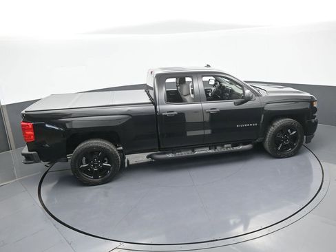 Used 2018 Chevrolet Silverado 1500 Custom w/ Custom Value Package image 47