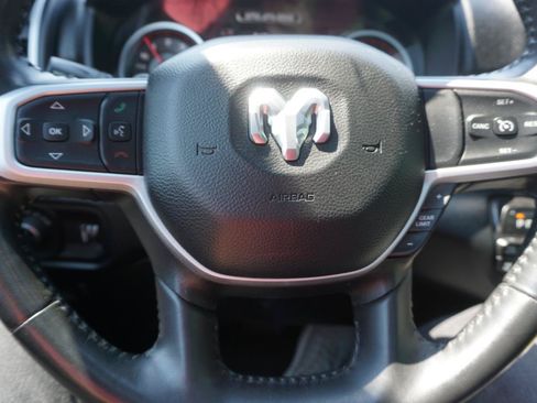 Used 2022 RAM 1500 Big Horn AWD/4WD image 23