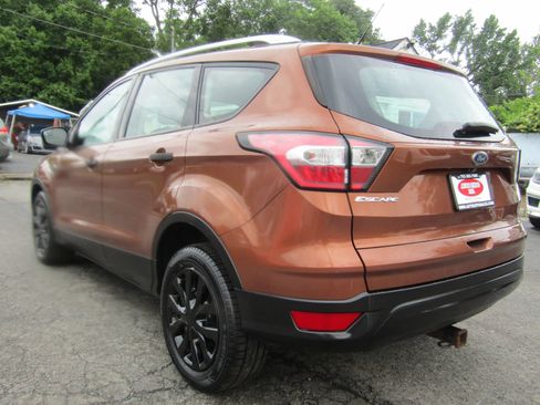 Used 2017 Ford Escape S FWD image 5