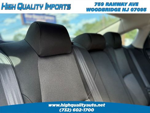 Used 2022 Honda Accord LX image 40