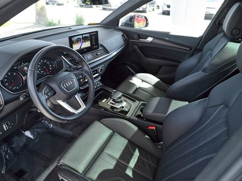 Used 2023 Audi Q5 2.0T Premium w/ Convenience Package AWD/4WD image 21