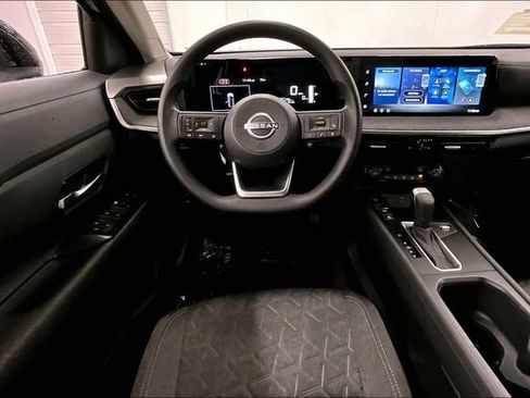 New 2026 Nissan Kicks SV w/ Cold Weather Package FWD image 21