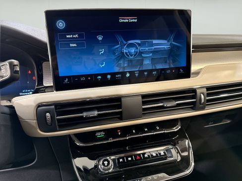 New 2026 Lincoln Corsair Premiere FWD image 20