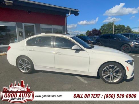 Used 2017 BMW 330i xDrive Sedan AWD/4WD image 15