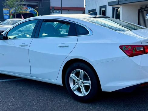 Used 2023 Chevrolet Malibu LS FWD image 9