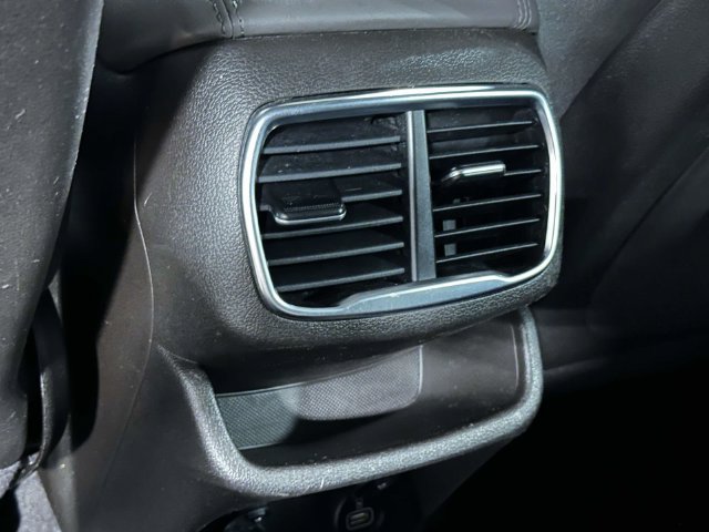 Used 2020 Hyundai Santa Fe SE AWD/4WD image 23