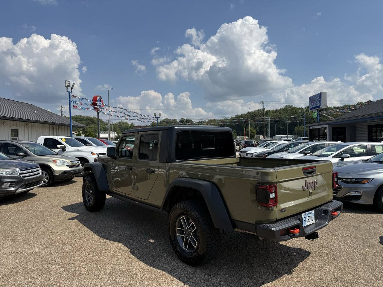 Used 2026 Jeep Gladiator Mojave AWD/4WD image 4