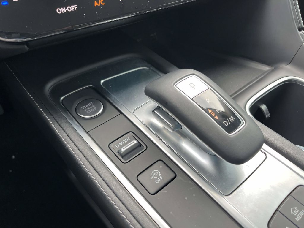 Used 2025 INFINITI QX60 Luxe FWD image 28