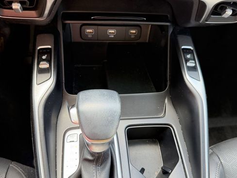 Certified 2022 Kia Sorento S FWD image 26