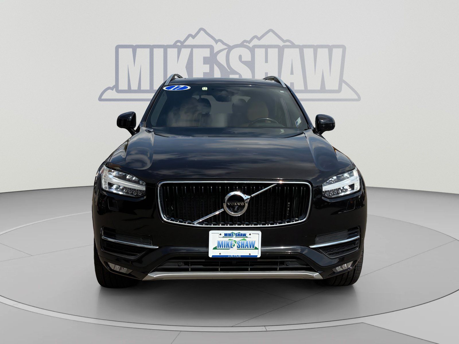 Used 2017 Volvo XC90 T6 Momentum w/ Vision Package AWD/4WD image 8
