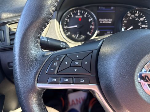Used 2020 Nissan Rogue S w/ Special Edition Package AWD/4WD image 32
