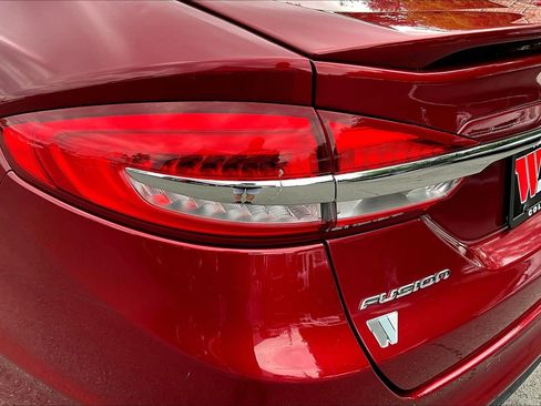 Used 2017 Ford Fusion SE w/ Equipment Group 201A FWD image 24
