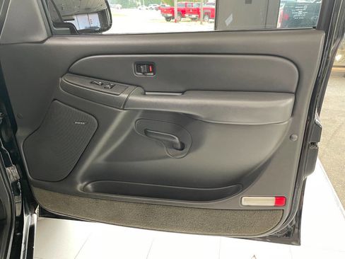 Used 2005 GMC Sierra 1500 SLE image 28