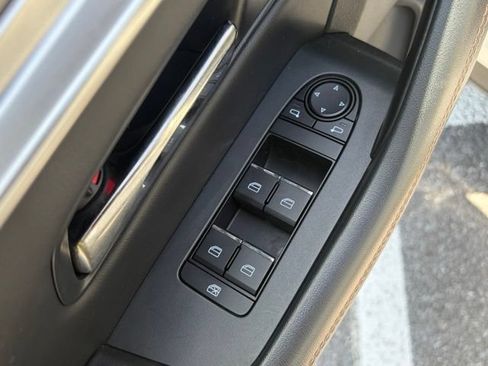 Used 2024 MAZDA CX-90 Plug-In Hybrid w/ Preferred AWD/4WD image 13