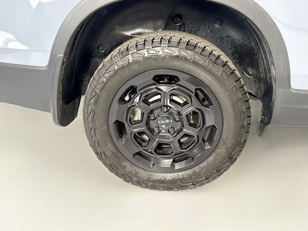 Certified 2025 Honda Ridgeline Sport+ image 33