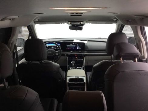 Used 2024 Kia Carnival SX image 19