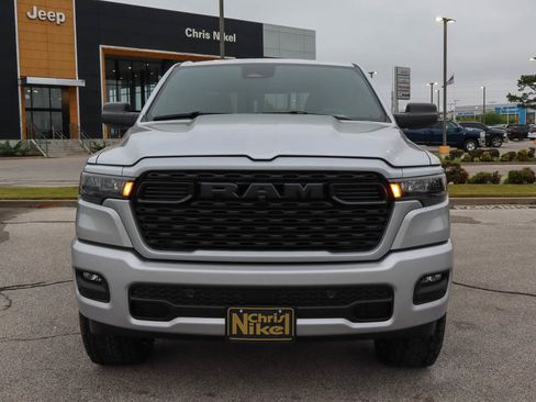 New 2026 RAM 1500 Express AWD/4WD image 3