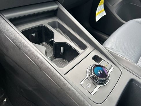 New 2026 Volkswagen Tiguan SE FWD image 38