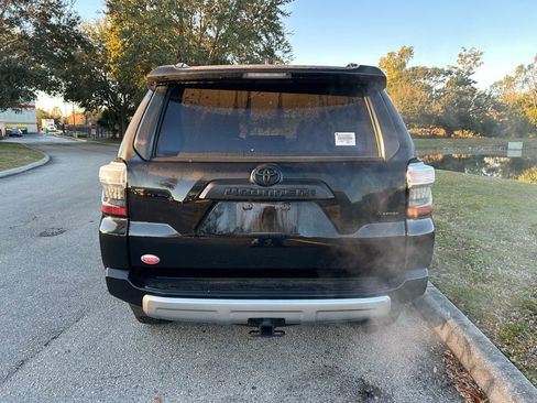 Used 2024 Toyota 4Runner TRD Off-Road Premium w/ Moonroof Package image 4