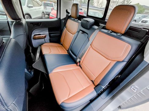 Used 2024 Ford Maverick Lariat w/ 4K Tow Package image 35