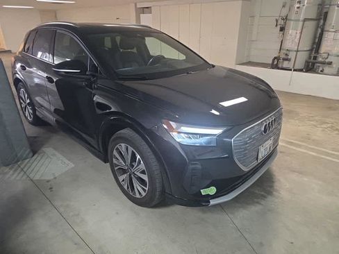 Used 2023 Audi Q4 e-tron Premium Plus w/ Premium Plus RWD image 3
