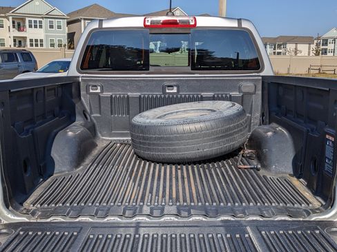 Used 2019 Chevrolet Colorado LT w/ LT Convenience Package image 15