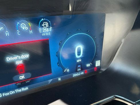 Used 2023 Ford F350 Lariat w/ Lariat Ultimate Package image 17