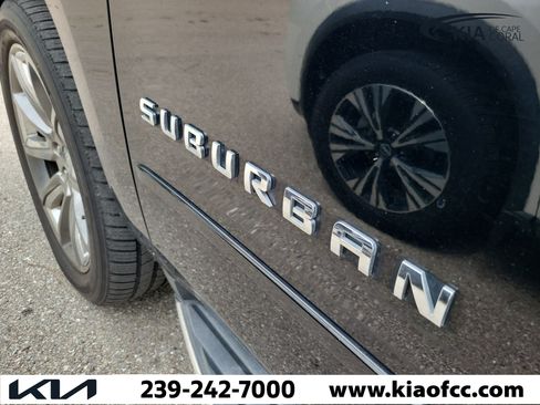 Used 2017 Chevrolet Suburban Premier AWD/4WD image 6