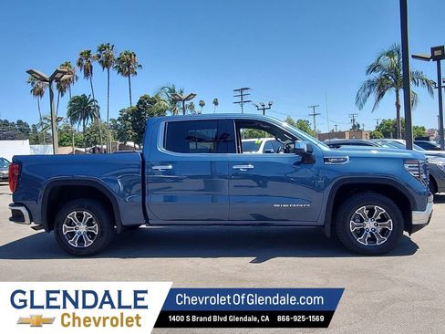 Certified 2024 GMC Sierra 1500 SLT RWD image 10