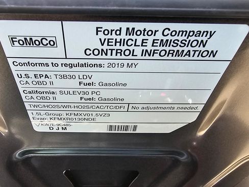 Used 2019 Ford Fusion SEL FWD image 28