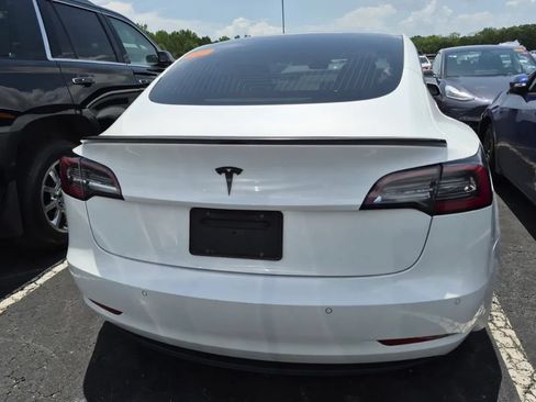 Used 2020 Tesla Model 3 Standard Range Plus RWD image 4