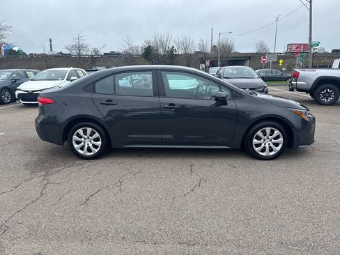 Used 2025 Toyota Corolla LE FWD image 8
