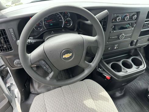 New 2025 Chevrolet Express 3500 w/ Power Convenience Package image 7