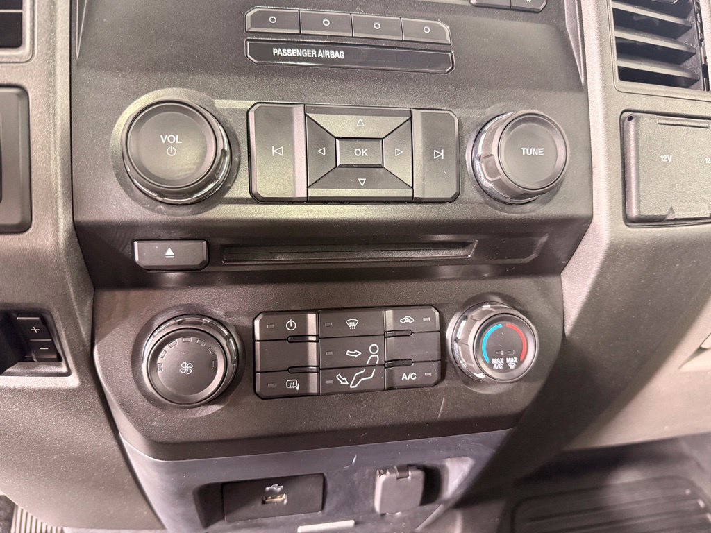 Used 2018 Ford F350 XL w/ Power Equipment Group AWD/4WD image 24
