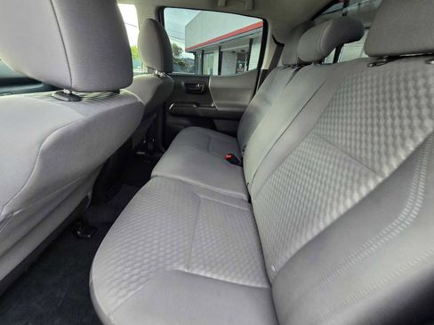 Used 2022 Toyota Tacoma SR image 19