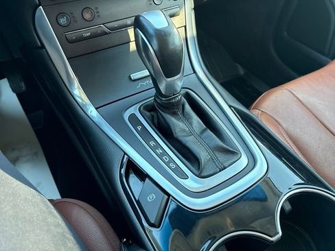 Used 2017 Ford Edge Titanium w/ Canadian Touring Package image 25