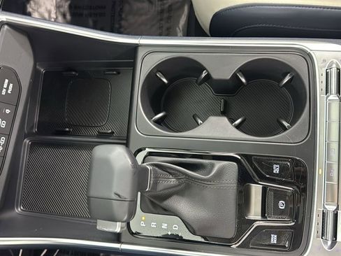 New 2026 Kia Carnival SX w/ SX Dark Edition Package image 30