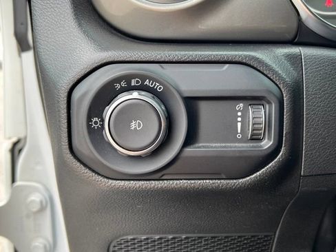 Used 2023 Jeep Wrangler Unlimited Sahara w/ Cold Weather Group AWD/4WD image 25
