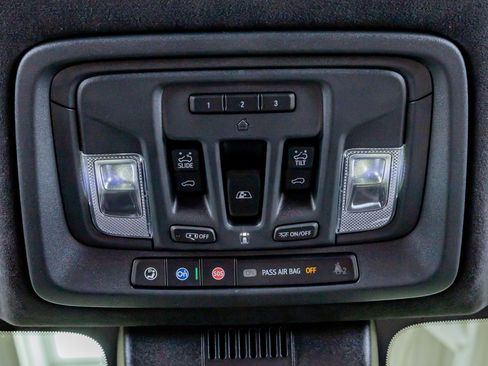 Used 2025 GMC Sierra 1500 Denali Ultimate AWD/4WD image 29