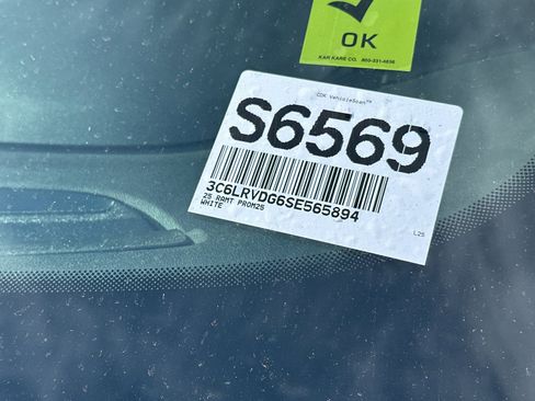 Used 2025 RAM ProMaster 2500 w/ Storage Group image 28