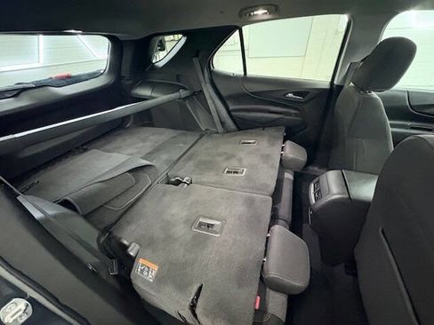 Used 2022 Chevrolet Equinox LT w/ Driver Convenience Package AWD/4WD image 16