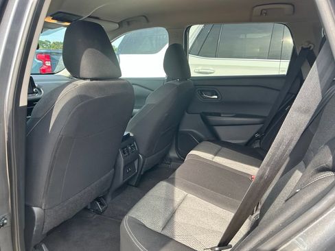 Used 2025 Nissan Rogue SV FWD image 9