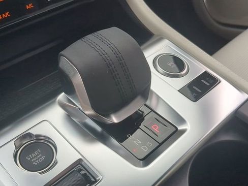 New 2025 Jaguar F-PACE R-Dynamic S image 17