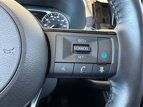 Used 2022 Nissan Pathfinder SL w/ SL Premium Package FWD image 15