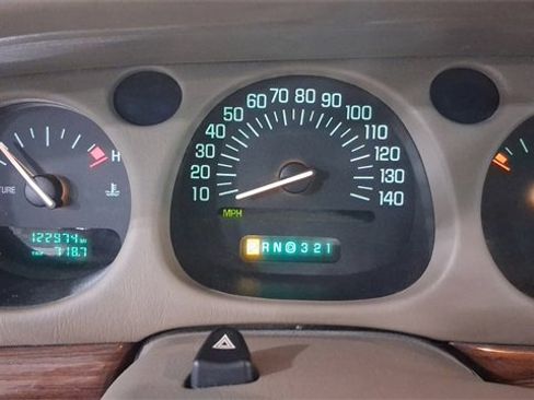 Used 2004 Buick Le Sabre Custom image 22