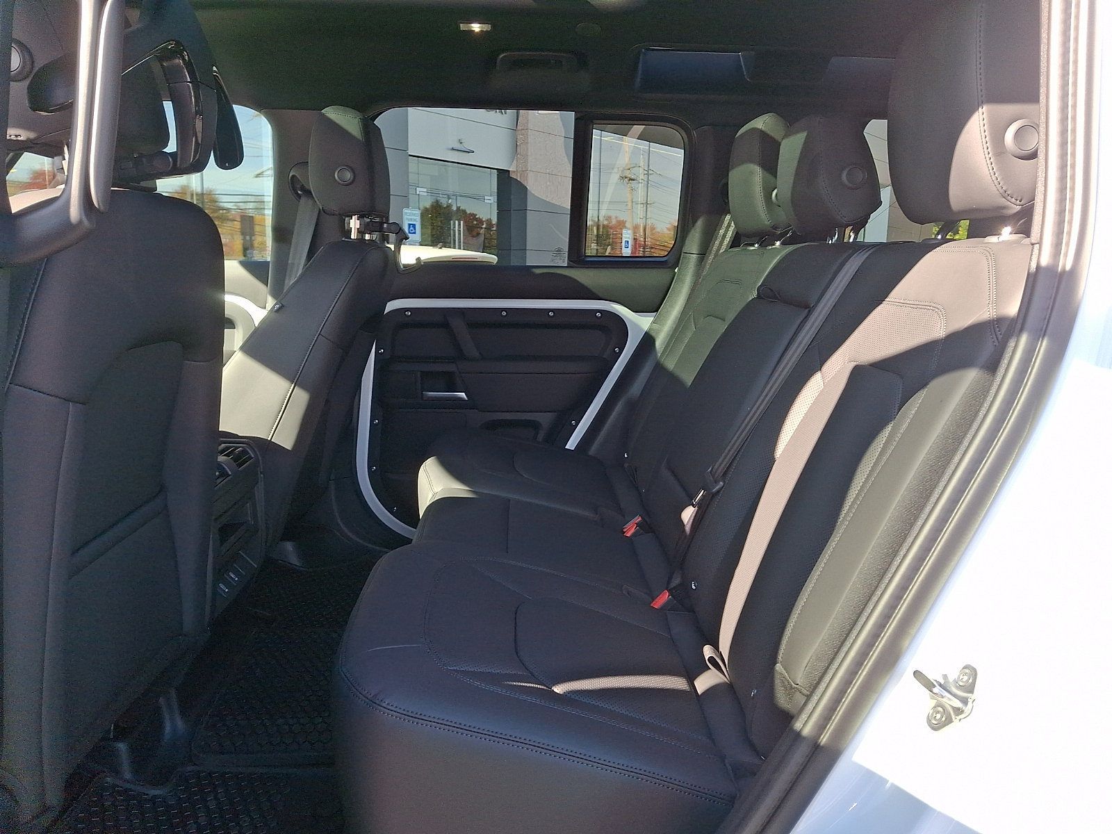 New 2026 Land Rover Defender 110 S AWD/4WD image 7
