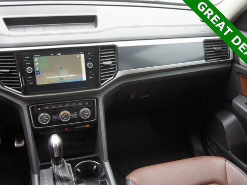 Used 2021 Volkswagen Atlas SEL Premium w/ MDO Package (Bench Seat) image 15